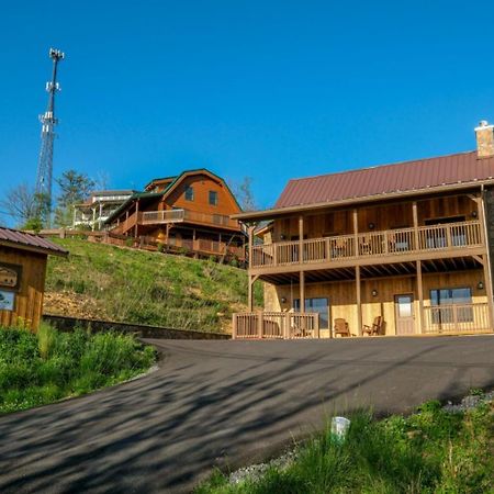 Black Bear Crossing Gatlinburg Exterior foto